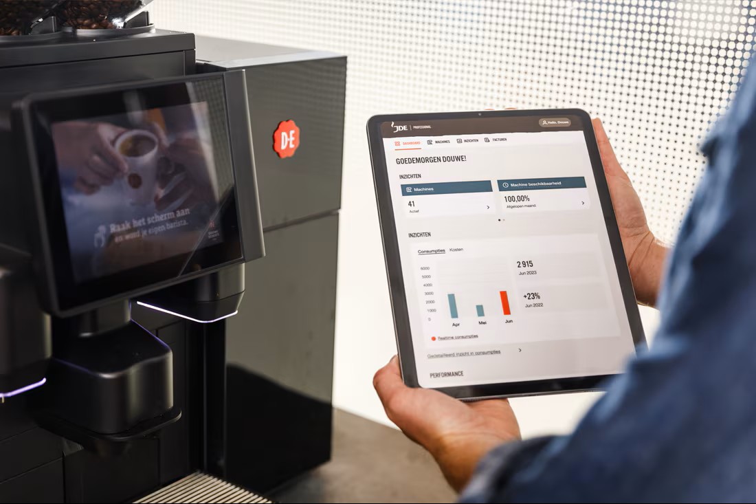 Scherm MyJDE et koffiemachine